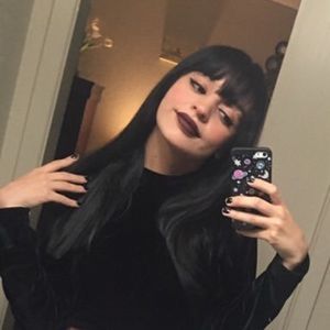 Meet your Posher, Dani